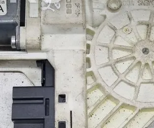 FRONT WINDOW CONTROL MOTOR