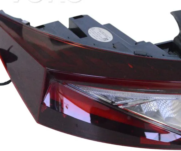 TAIL LIGHT