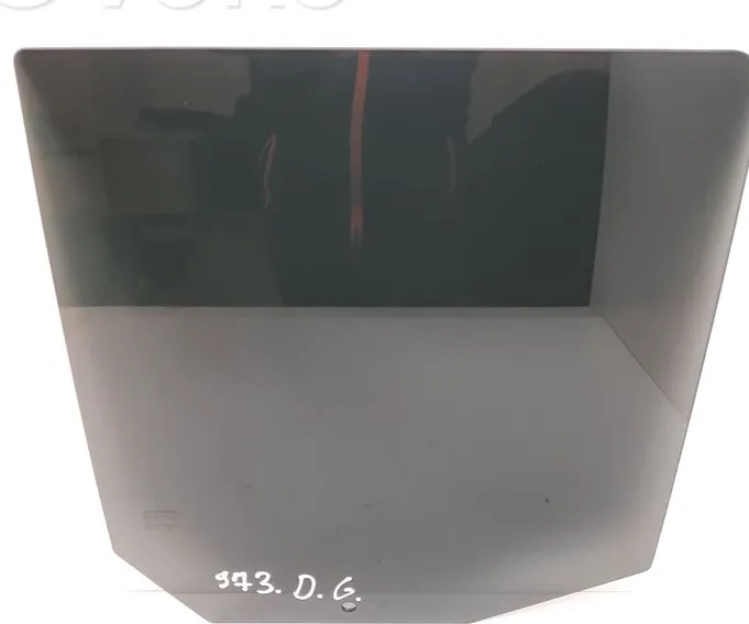 REAR MAIN WINDOW