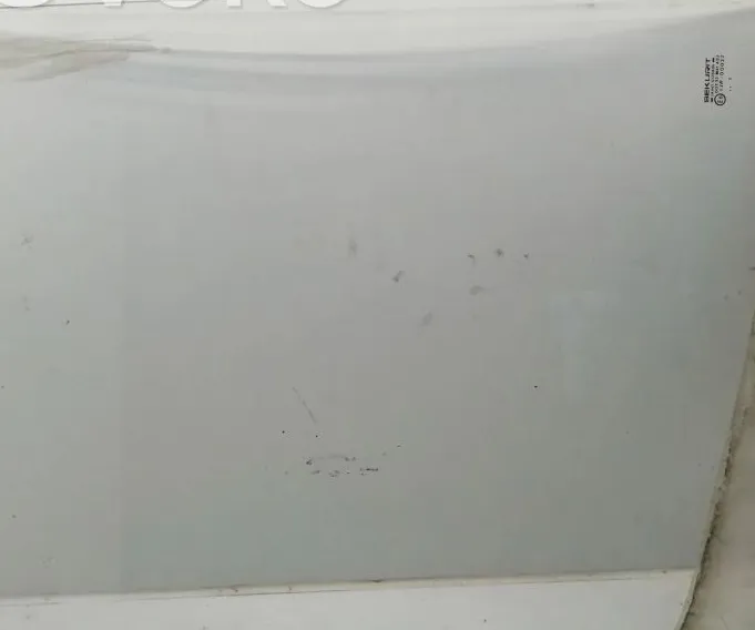 MAIN FRONT DOOR WINDOW (TWO-DOOR VEHICLE)