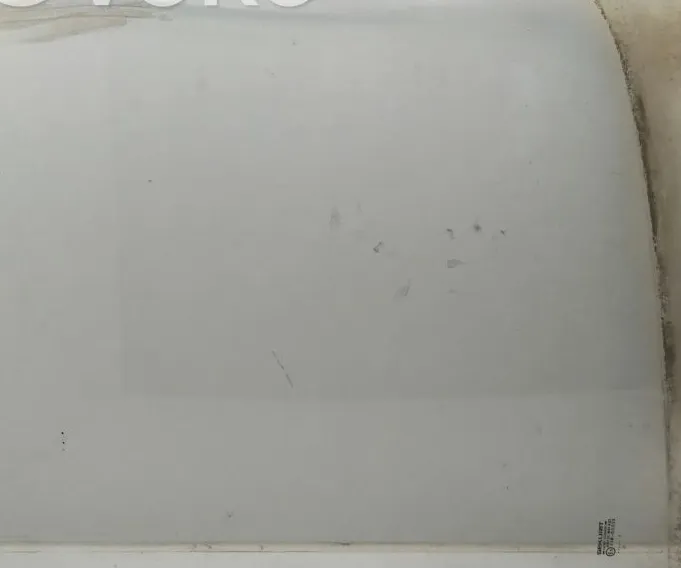 MAIN FRONT DOOR WINDOW (TWO-DOOR VEHICLE)
