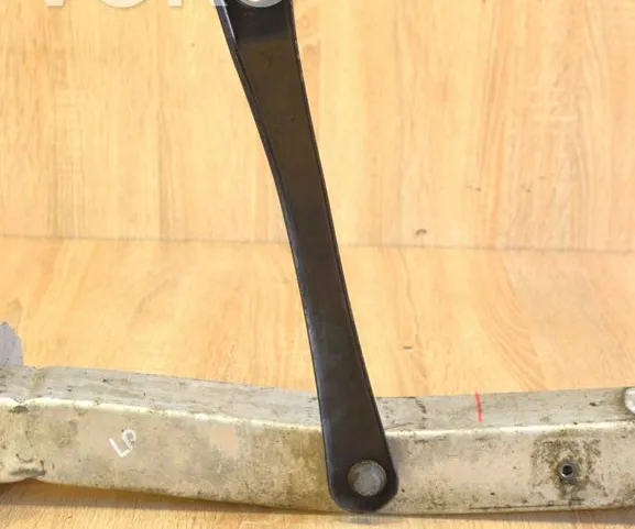 FRONT BRACE