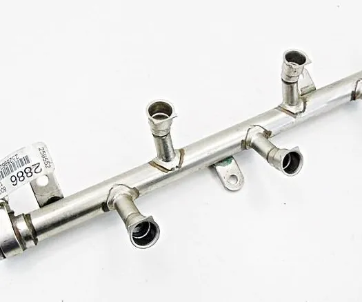 KRAFTSTOFFVERTEILER EINSPRITZLEISTE VERTEILERROHR