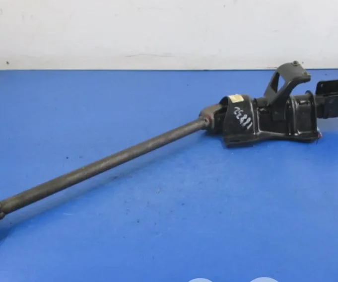 STEERING AXLE