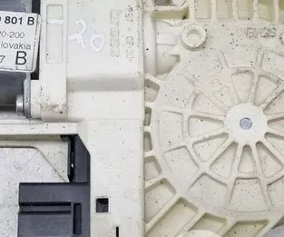 FRONT WINDOW CONTROL MOTOR
