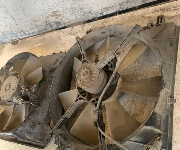 ENGINE COOLING FAN RADIATOR
