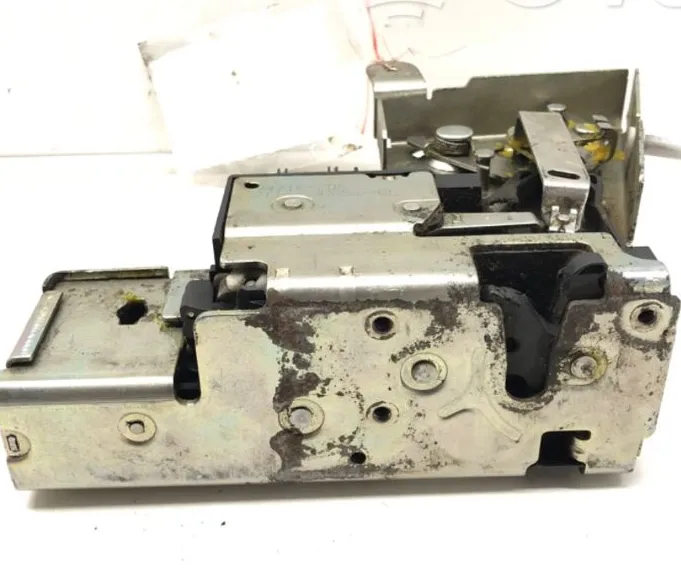 REAR LOCK
