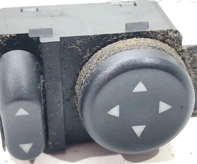 MIRROR SWITCH