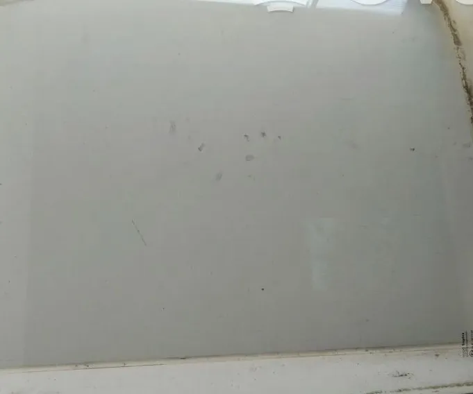 MAIN FRONT DOOR WINDOW (TWO-DOOR VEHICLE)