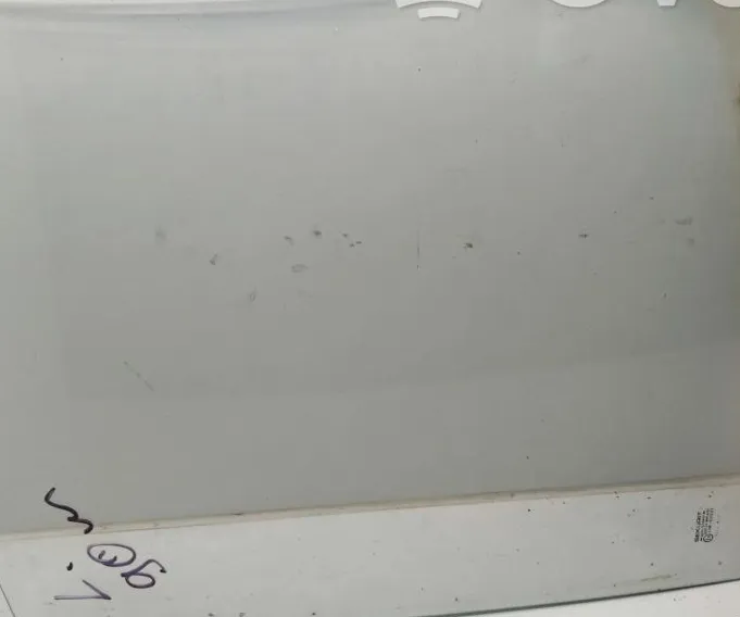 MAIN FRONT DOOR WINDOW (TWO-DOOR VEHICLE)