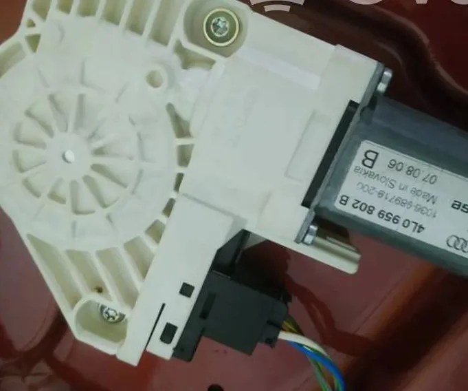 FRONT WINDOW CONTROL MOTOR
