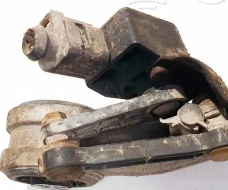 FRONT HEIGHT SENSOR ARM