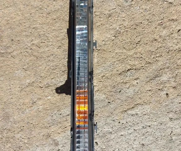 FRONT BUMPER TURN SIGNAL