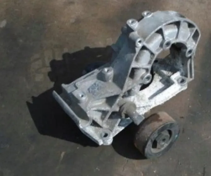 ANDERES MOTORRAUMTEIL