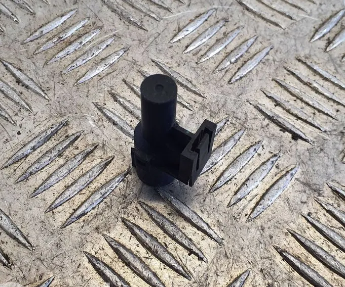 OUTDOOR TEMPERATURE SENSOR