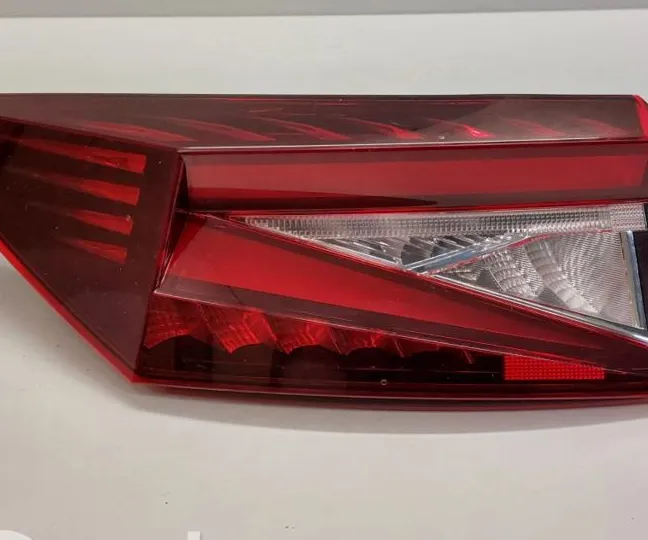 TAIL LIGHT