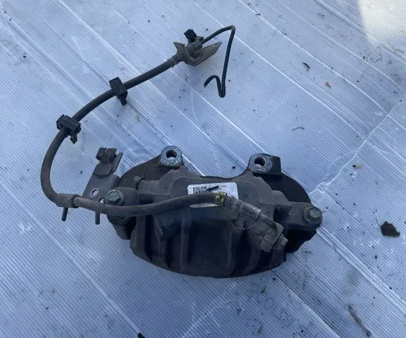VORDERER BREMSSATTEL