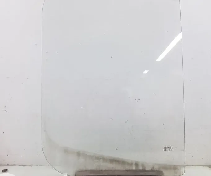 MAIN FRONT DOOR WINDOW (TWO-DOOR VEHICLE)