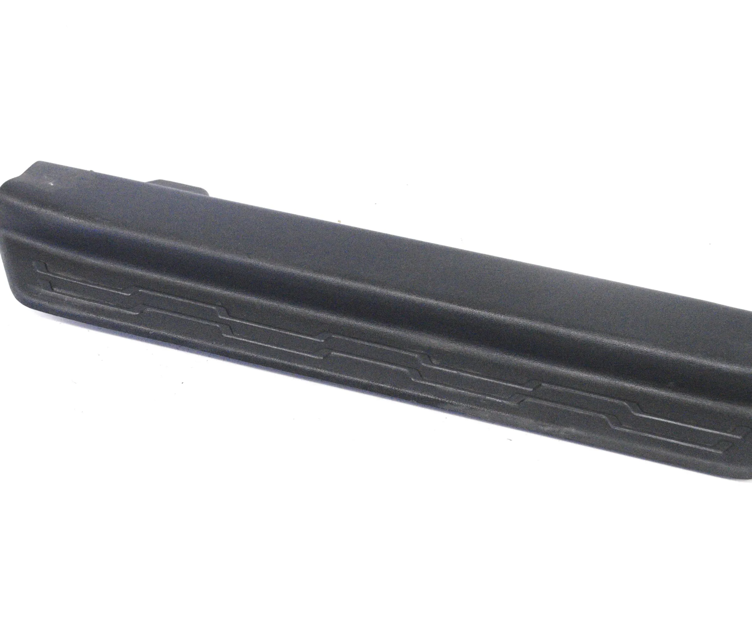 FRONT SILL TRIM (INTERIOR)